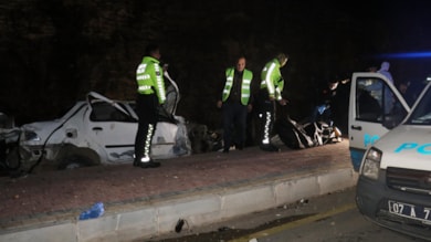 Antalya’da alkollü sürücü kaza yaptı: İki kişi ile anne karnındaki bebek öldü