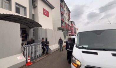 Erzincan’daki fuhuş operasyonunda 5 kadın kurtarıldı, 3 zanlı tutuklandı