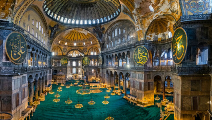 Son dakika: Ayasofya’ya giriş, yabancı turistlere 25 euro