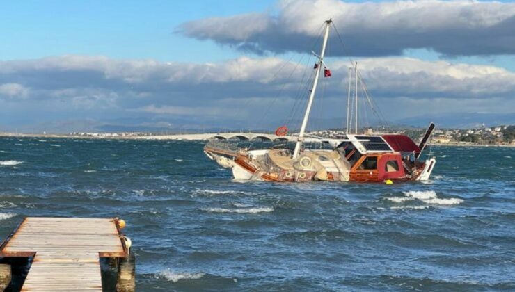 Ayvalık’ta kuvvetli fırtınada 3 tekne battı