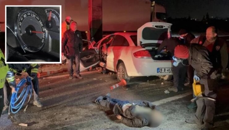 Trafik levhasına çarpan aracın kilometresi 190’da takılı kaldı: 1 ölü