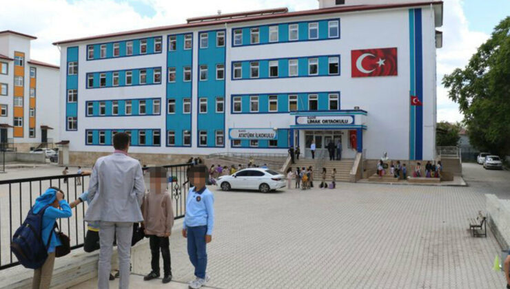 Elazığ’da kopya çeken öğrenci öğretmeni bıçakladı – Son dakika haberi