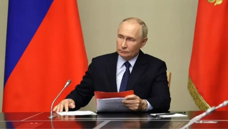 Putin, Ruslardan doğum oranının artması için iş yerinde mola saatlerinde cinsel ilişkiye girmelerini istedi